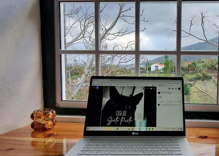 Casa Do Gato Preto Santo Amaro (Azores)